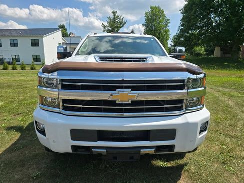 Used 2018 Chevrolet Silverado 3500 High Country AWD/4WD image 2