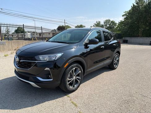 Used 2023 Buick Encore GX Select FWD image 3