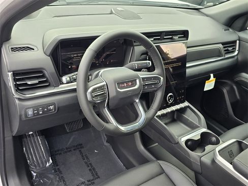 New 2026 GMC Terrain Elevation w/ Elevation Premium Package image 15