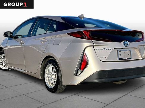 Certified 2017 Toyota Prius Prime Premium image 11