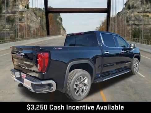New 2026 GMC Sierra 1500 SLT AWD/4WD image 10