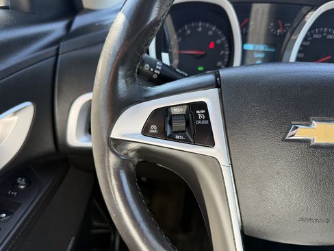 Used 2017 Chevrolet Equinox LT AWD/4WD image 13