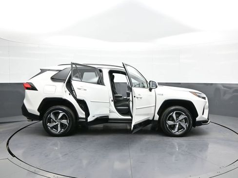 Certified 2023 Toyota RAV4 SE image 43