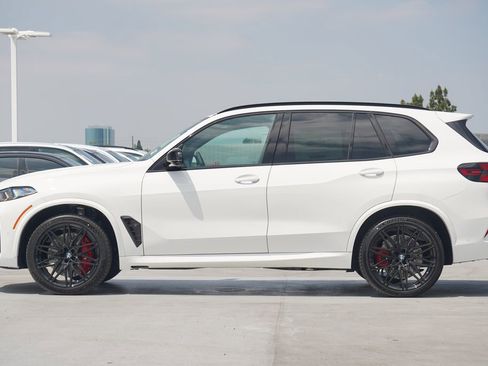 Used 2025 BMW X5 M Competition w/ Executive Package image 4