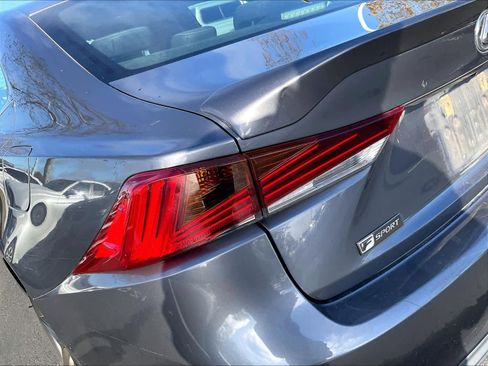 Used 2018 Lexus IS 300 F Sport image 30