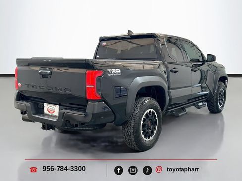 Used 2025 Toyota Tacoma TRD Off-Road AWD/4WD image 4