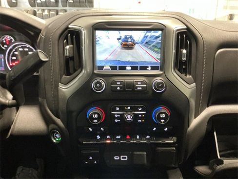 Used 2020 Chevrolet Silverado 1500 RST image 27