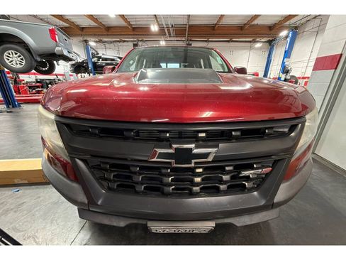 Used 2018 Chevrolet Colorado ZR2 image 3