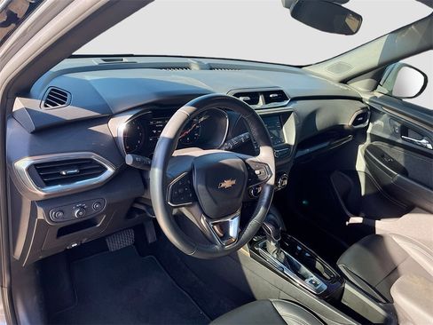 Used 2023 Chevrolet TrailBlazer ACTIV image 9