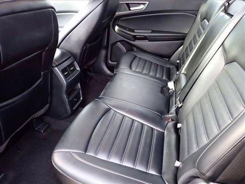 Used 2024 Ford Edge SEL image 10