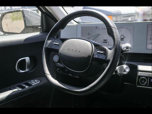 Certified 2024 Hyundai Ioniq 5 SEL AWD/4WD image 23