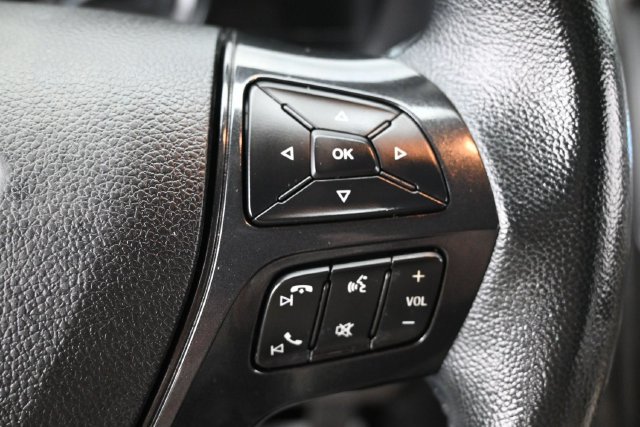 Used 2019 Ford Explorer XLT w/ Equipment Group 202A FWD image 17