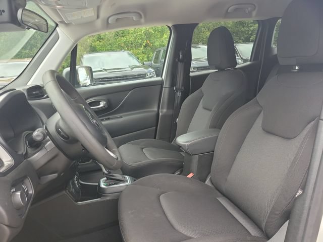 Used 2023 Jeep Renegade Latitude AWD/4WD image 7