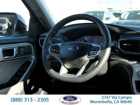 Used 2024 Ford Explorer XLT w/ Equipment Group 202A image 38