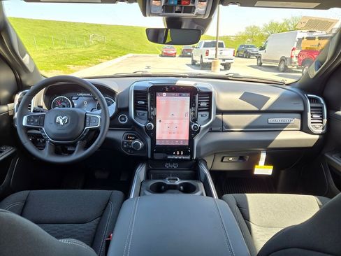 New 2026 RAM 1500 Big Horn AWD/4WD image 15