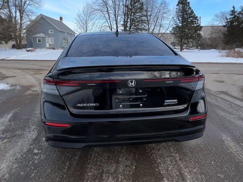 Used 2023 Honda Accord Sport image 4