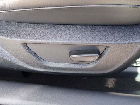 Used 2025 Ford Mustang Premium image 31