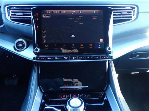 New 2026 Jeep Grand Wagoneer w/ Premium Group I image 18