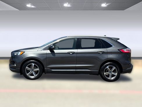 Used 2019 Ford Edge SEL w/ Equipment Group 201A FWD image 2