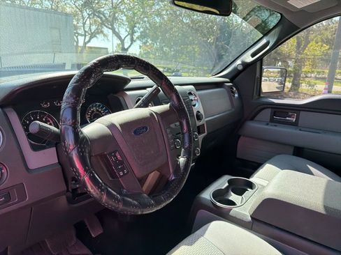 Used 2013 Ford F150 XLT w/ XLT Chrome Pkg image 9