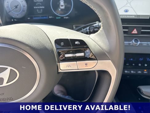 Used 2025 Hyundai Elantra SEL FWD image 22