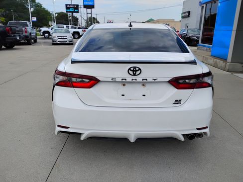 Used 2022 Toyota Camry SE AWD/4WD image 15