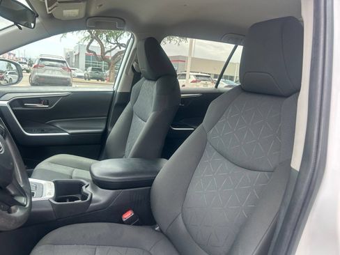 Used 2024 Toyota RAV4 XLE FWD image 7