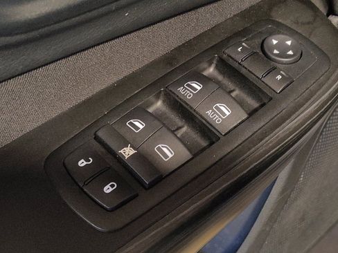 Used 2014 Jeep Cherokee Latitude w/ Cold Weather Group image 27