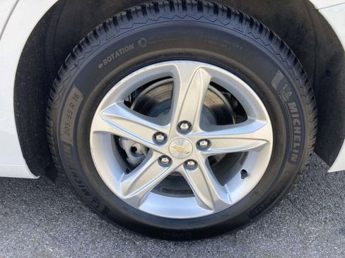 Used 2023 Chevrolet Malibu LS w/ Driver Confidence Package FWD image 13