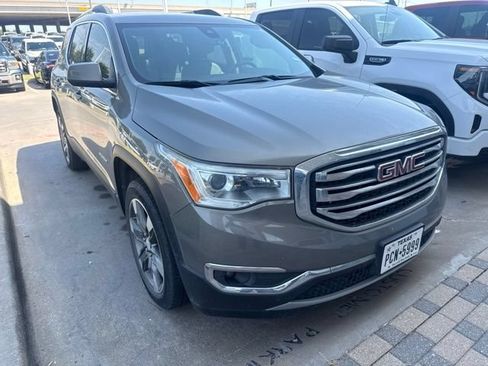 Used 2019 GMC Acadia SLT FWD image 2