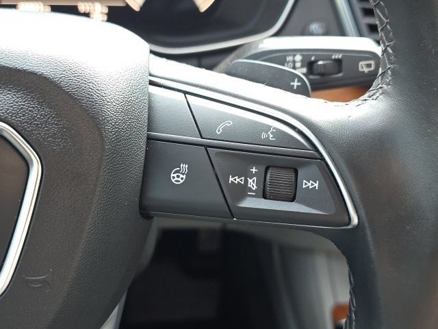Used 2022 Audi Q5 e Premium Plus AWD/4WD image 39