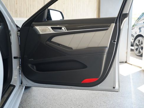 Used 2018 Genesis G80 3.3T Sport RWD image 34