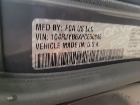 Used 2023 Jeep Grand Cherokee 4WD 4xe image 33