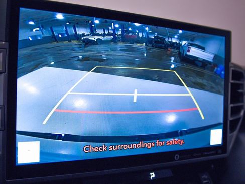 Used 2024 Toyota Tundra Limited image 19