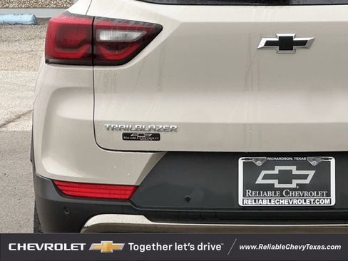 New 2026 Chevrolet TrailBlazer ACTIV w/ Driver Confidence Package FWD image 6