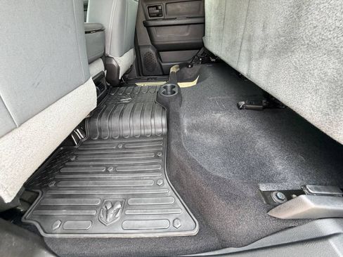 Used 2018 RAM 2500 Tradesman w/ Chrome Appearance Group AWD/4WD image 40