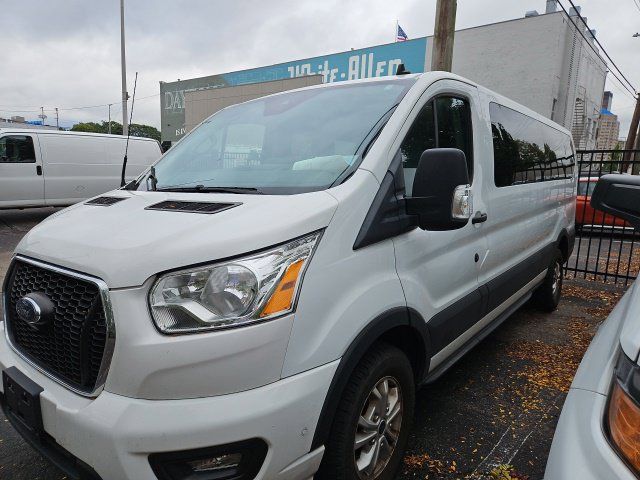 Used 2021 Ford Transit 350 XLT RWD image 3