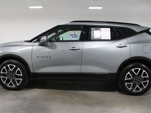 Used 2025 Chevrolet Blazer RS image 6
