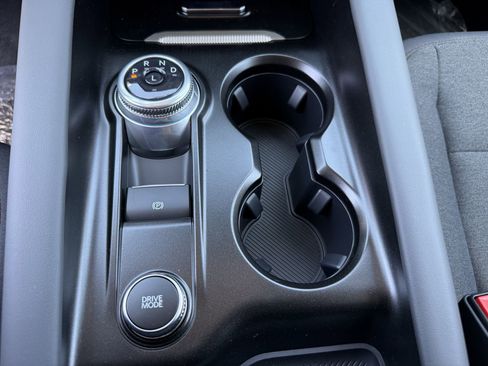 New 2025 Ford Explorer Active image 11