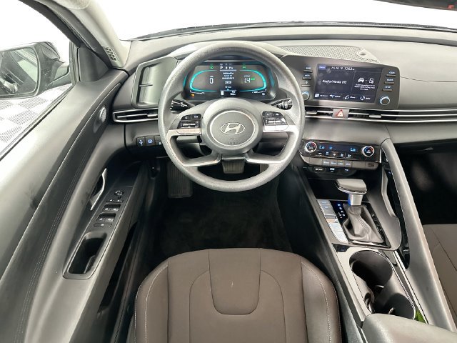 Used 2026 Hyundai Elantra Hybrid FWD image 18
