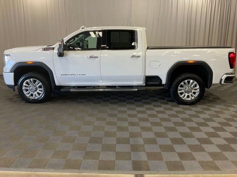 Used 2022 GMC Sierra 3500 Denali AWD/4WD image 15
