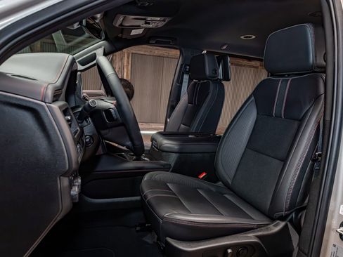 Used 2024 Chevrolet Tahoe RST w/ RST Performance Edition image 20