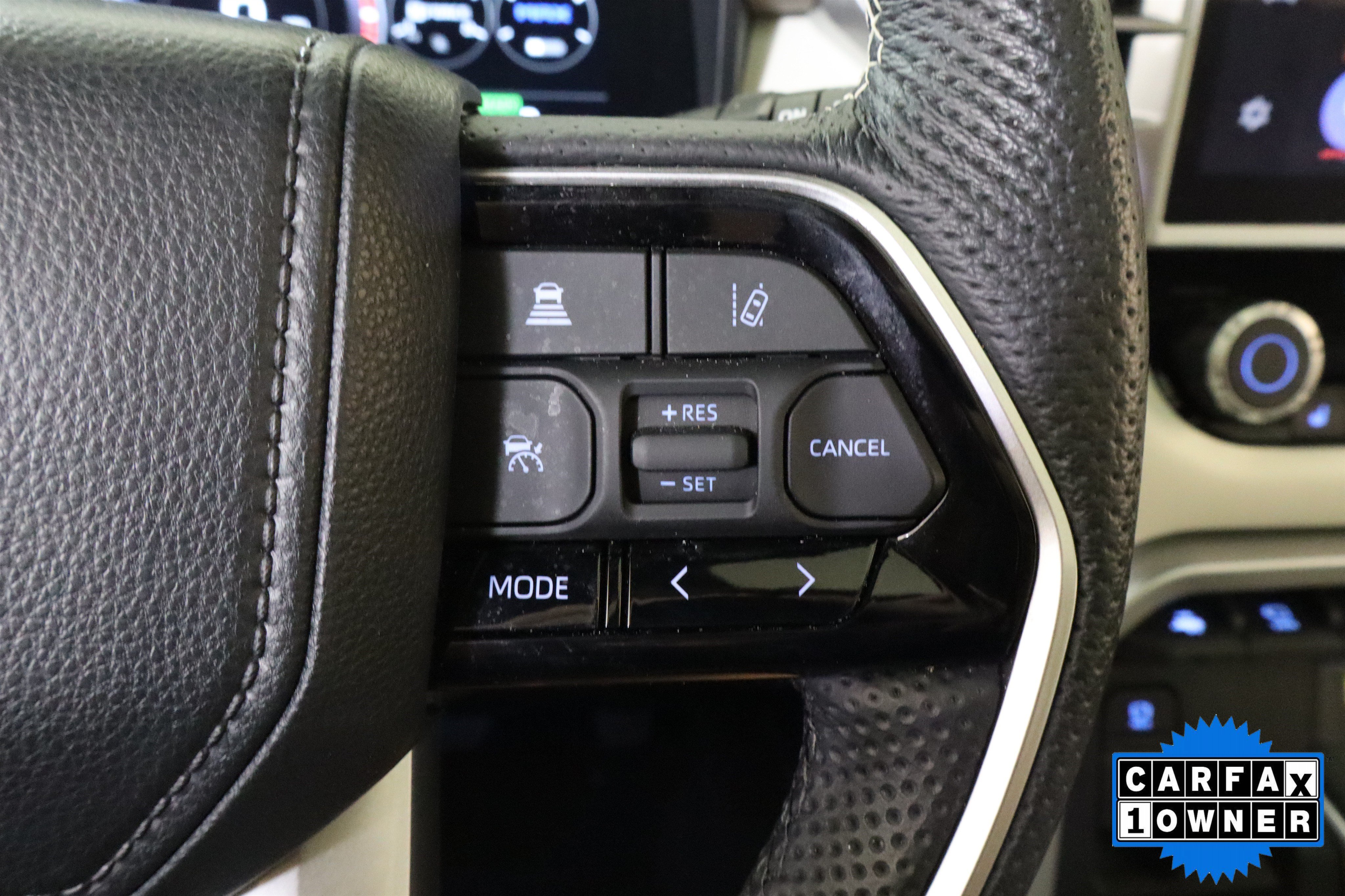 Used 2024 Toyota Sequoia Capstone AWD/4WD image 29