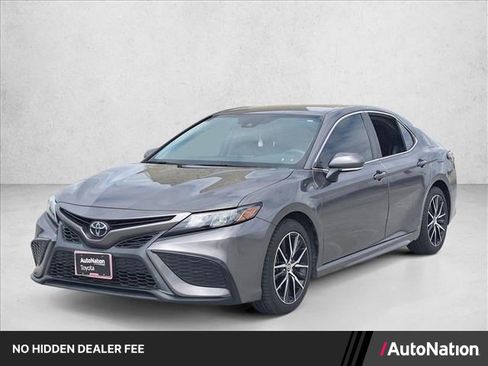 Used 2023 Toyota Camry SE FWD image 1