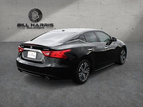 Used 2017 Nissan Maxima Platinum w/ Medallion Package image 6