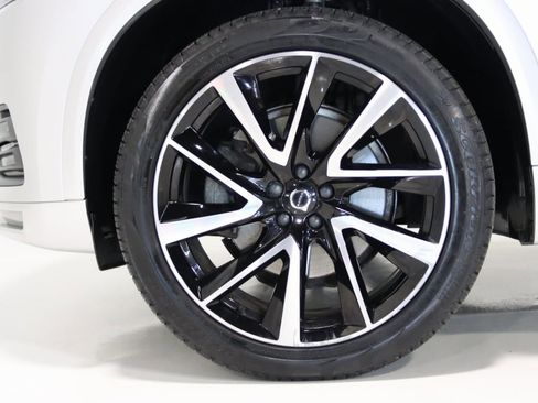 Used 2022 Volvo XC90 T6 Momentum w/ Advanced Package image 71