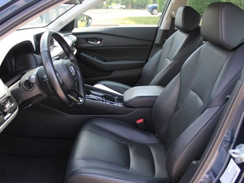 Certified 2025 Honda Accord EX-L image 11