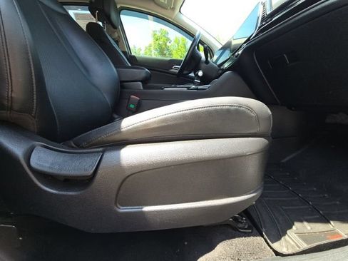 Used 2023 Kia Sportage EX FWD image 16