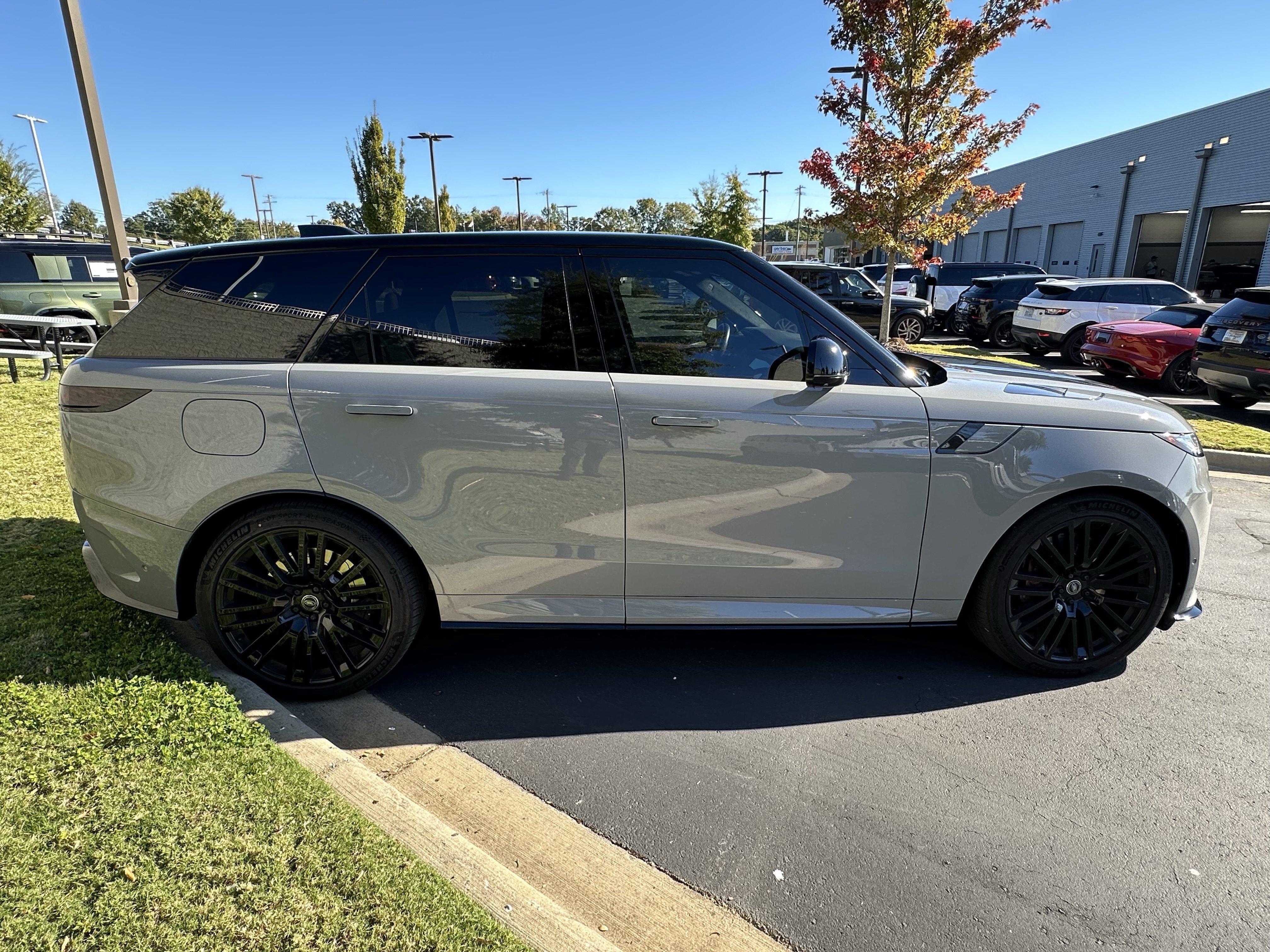 Certified 2025 Land Rover Range Rover Sport SV Edition Two AWD/4WD image 9