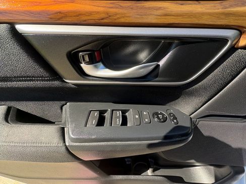 Used 2019 Honda CR-V EX image 10